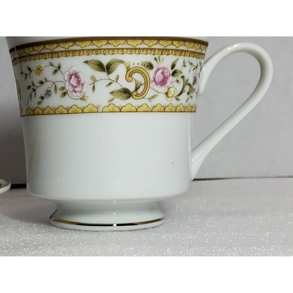 Wallace Heritage Daphne Tea Cup & SaucerFloral Gold Trim Porcelain Japan - Picture 13 of 13